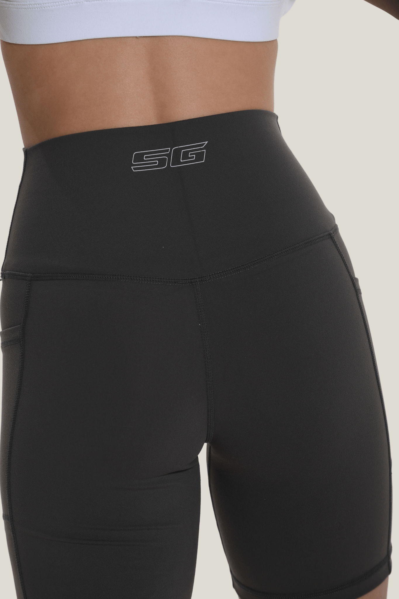 AURA FLEX SHORTS CHARCOAL - SILVERGEAR