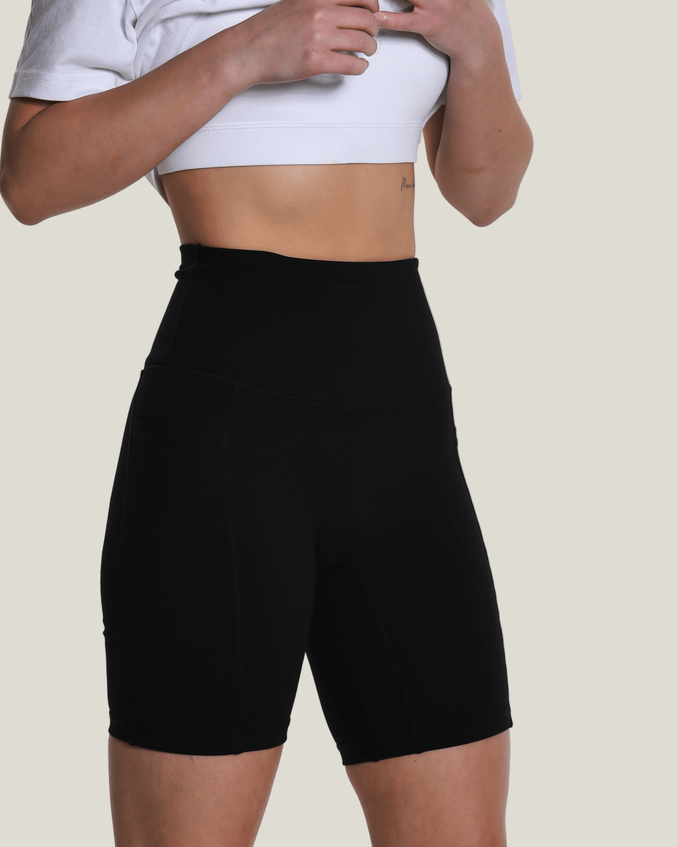 AURA FLEX SHORTS ONYX - SILVERGEAR